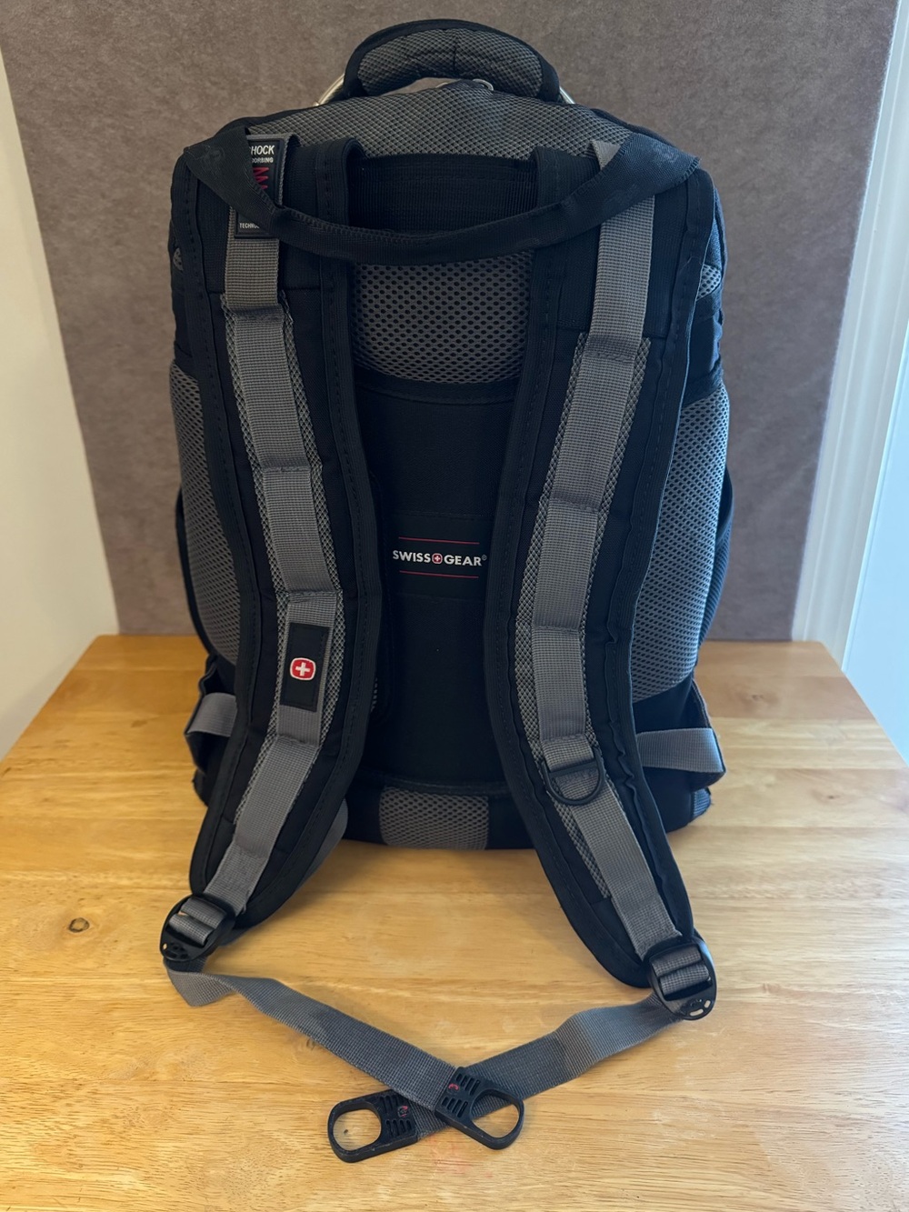 Wenger Synergy Backpack - Picture 6 of 13